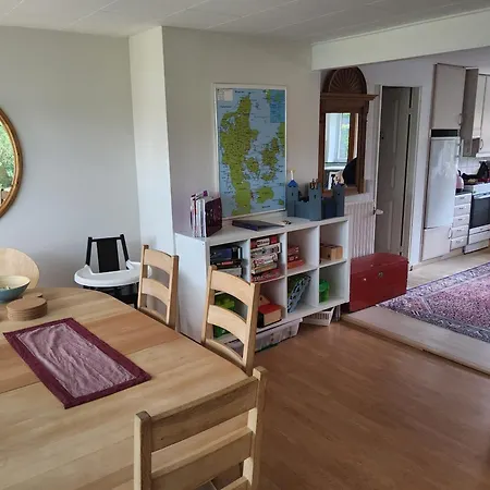 Family Friendly B, 900m To Lego House, Parking, Legoland, Lalandia Billund