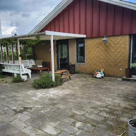 Family Friendly B, 900m To Lego House, Parking, Legoland, Lalandia *