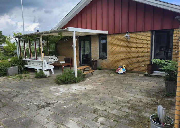 Family Friendly B, 900m To Lego House, Parking, Legoland, Lalandia *